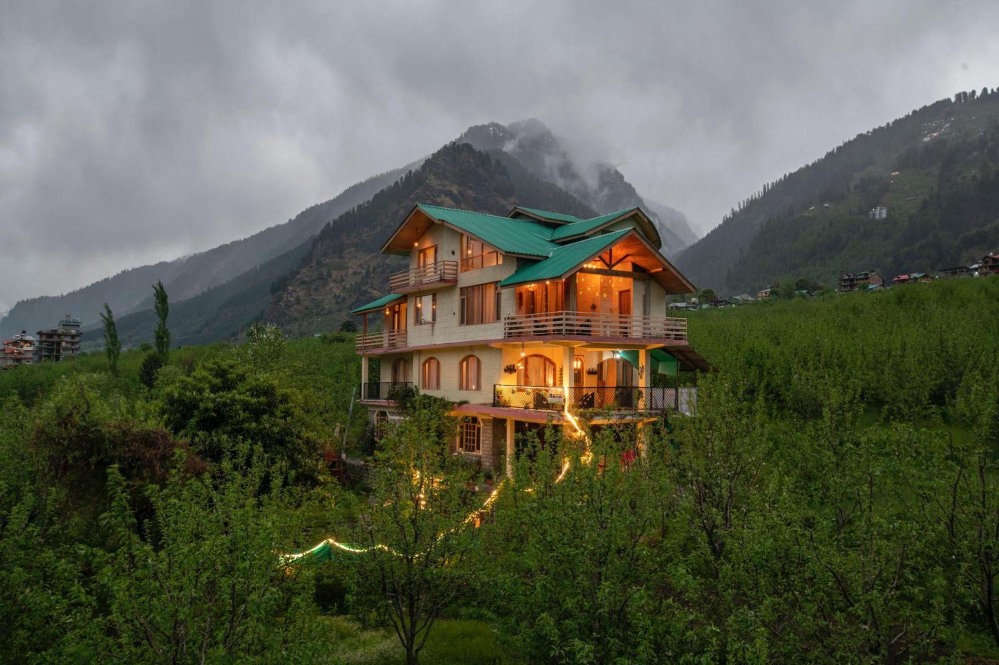 The Woodshed Villa Manāli Екстериор снимка